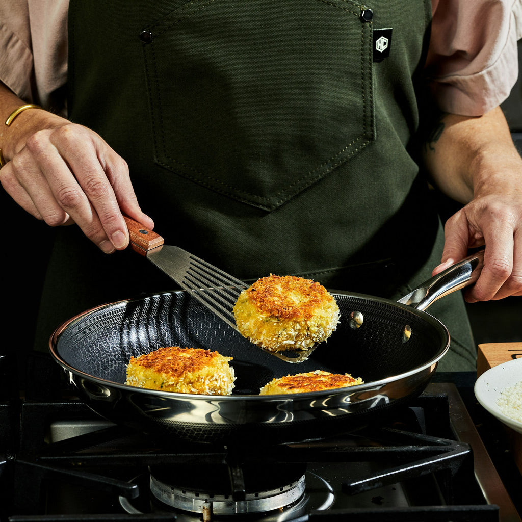 Hybrid Fry Pan with Lid, 10"